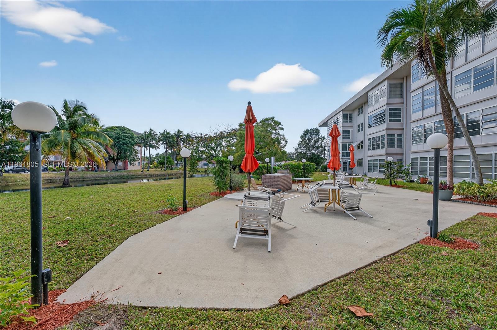 LAUDERDALE OAKS CONDO 4 - Residential