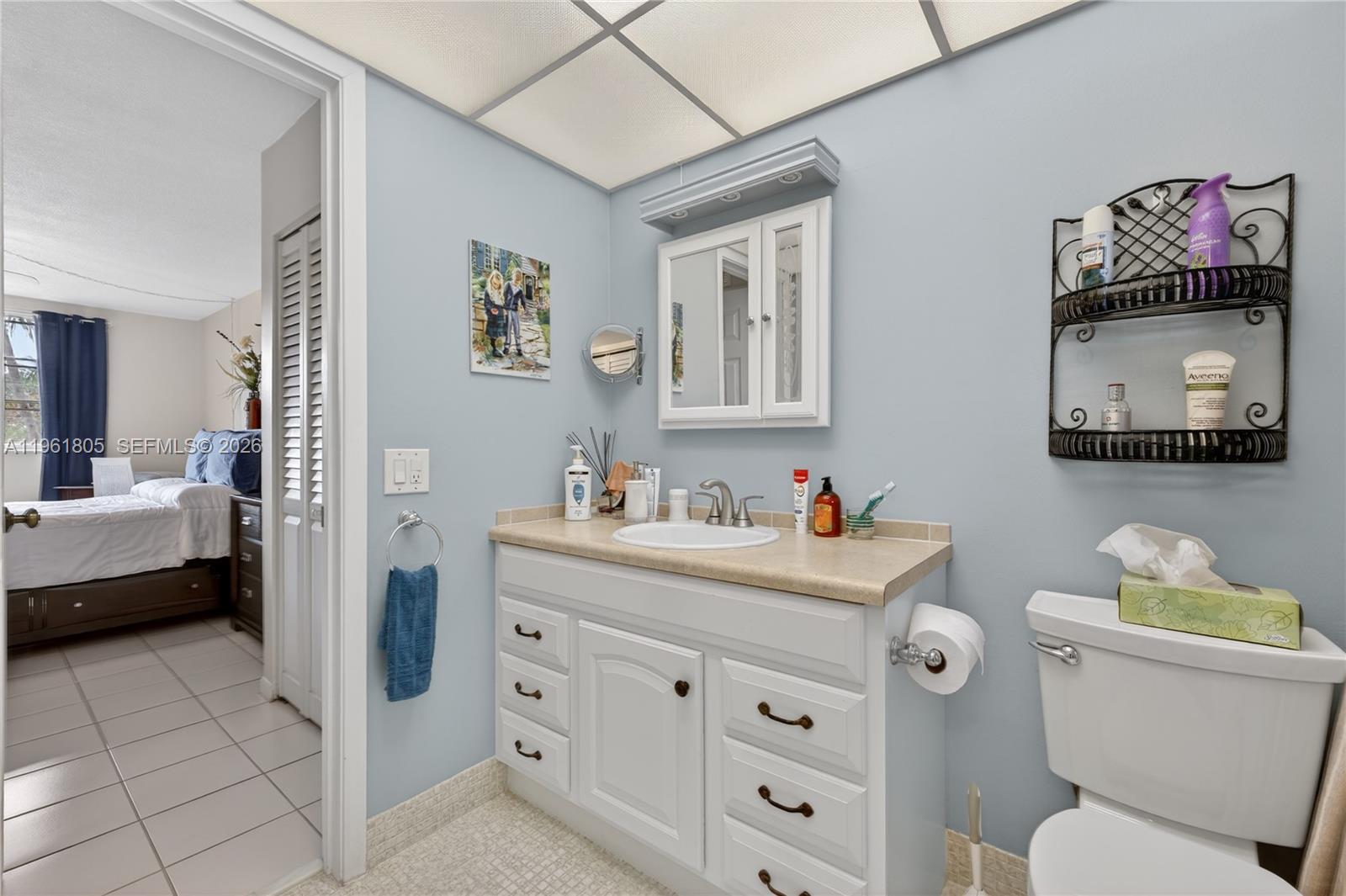 LAUDERDALE OAKS CONDO 4 - Residential