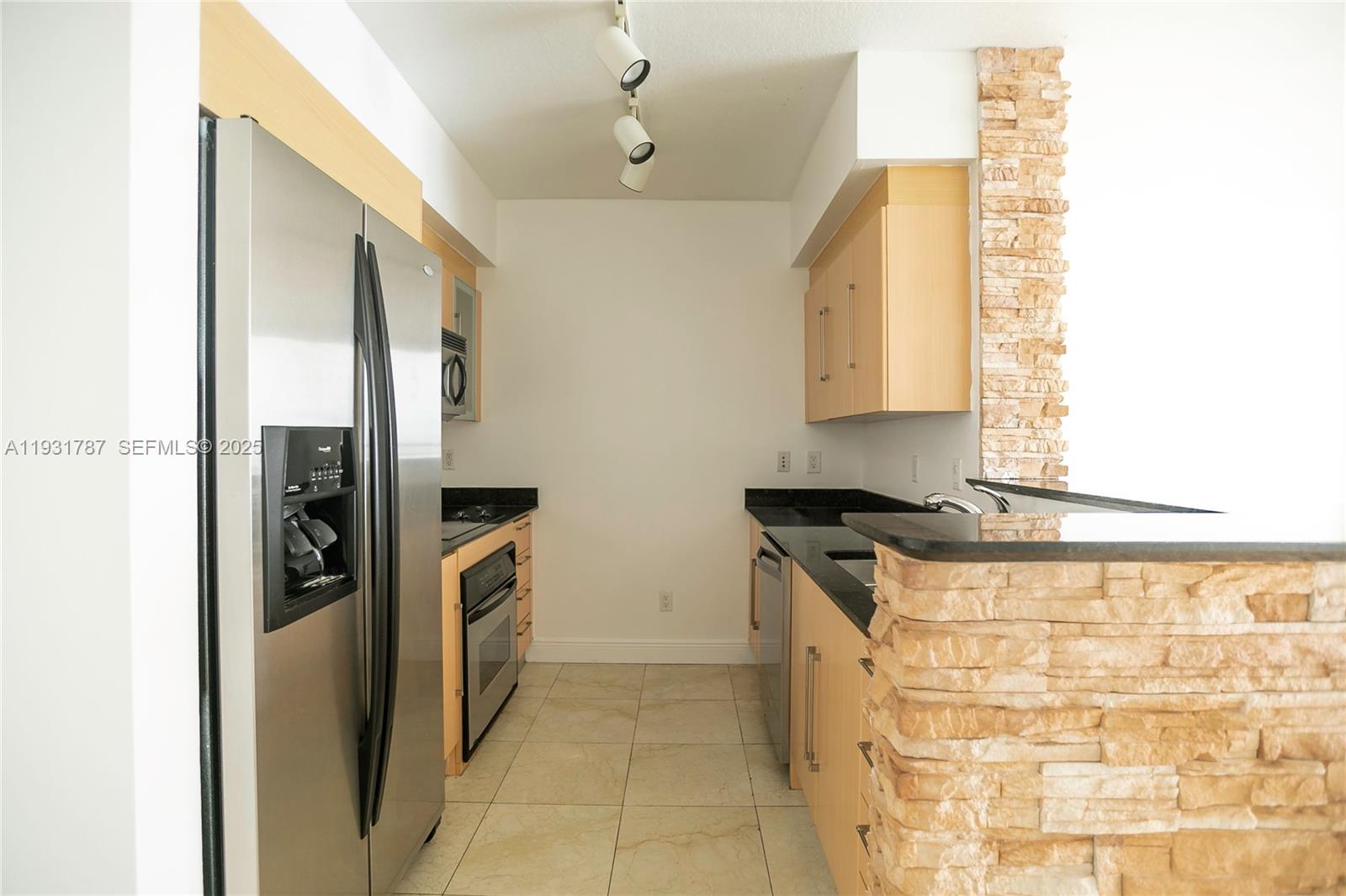 ONE MIAMI EAST CONDO - Residential