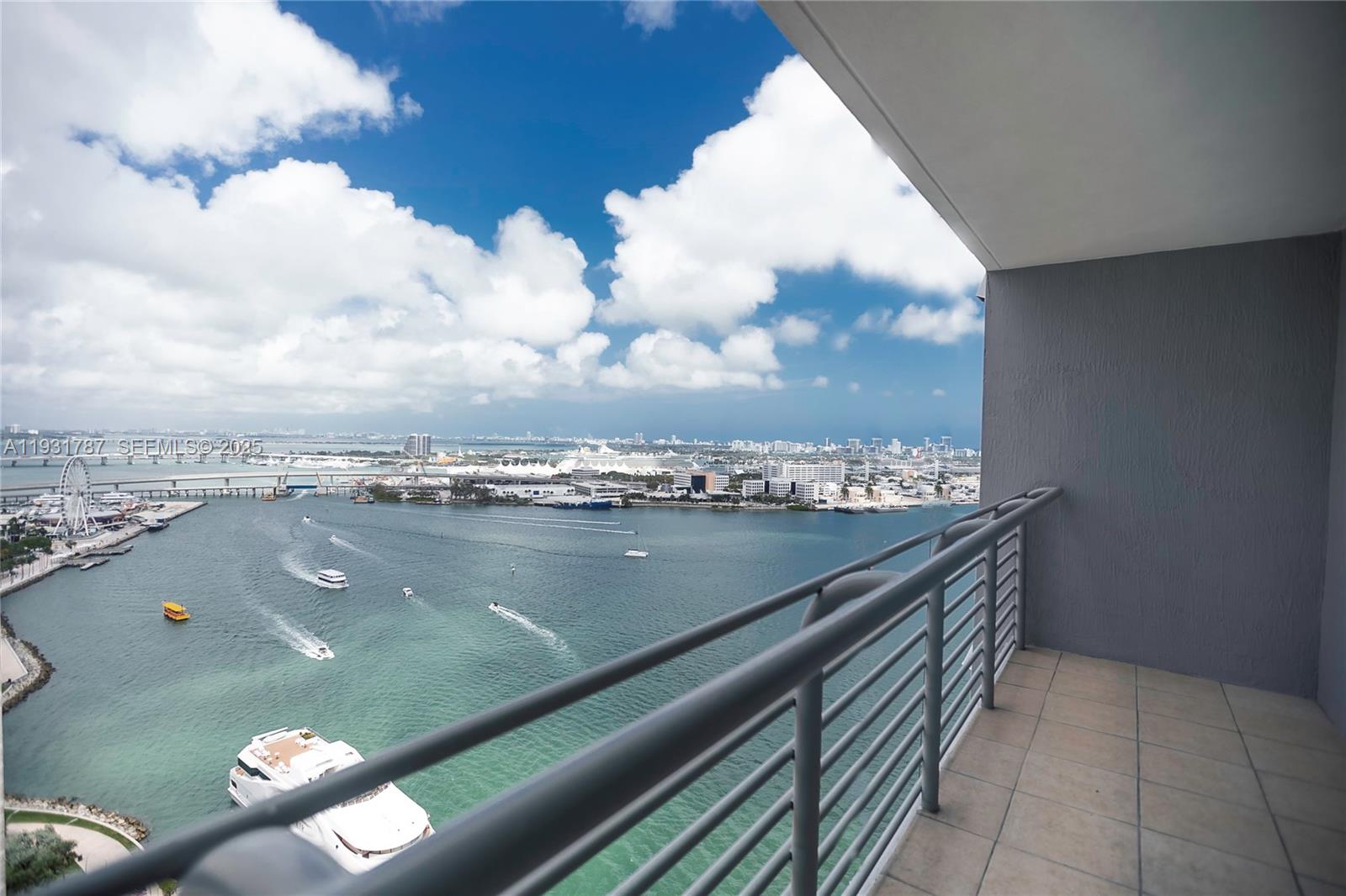 Beautiful condo with direct views of Biscayne Bay and Miami Skyline. Condo has marble floors with Italian kitchen cabinets and marble top baths. Bldg amenities incl: 2 swimming pools, 2 fitness centers, 2 party rooms, sauna, Jacuzzi, convenience store, 24 hours security, valet and concierge. Centrally located within walking distance to Brickell City Centre, Mary Brickell Village, Performance Center, Arena, minutes to Design District, SoBe, Key Biscayne, Grove, Gables and Airport.