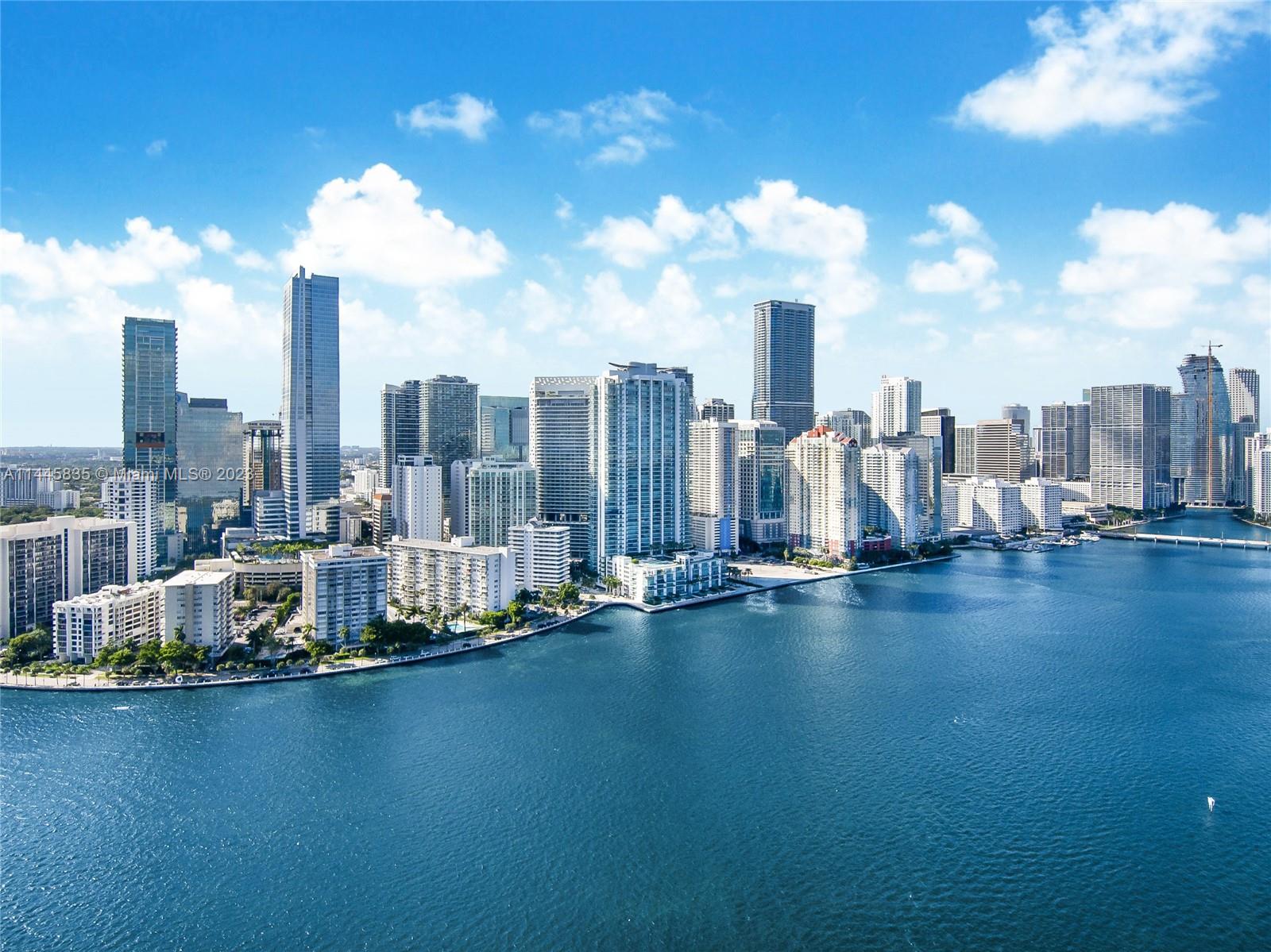BRICKELLHOUSE CONDO - Residential