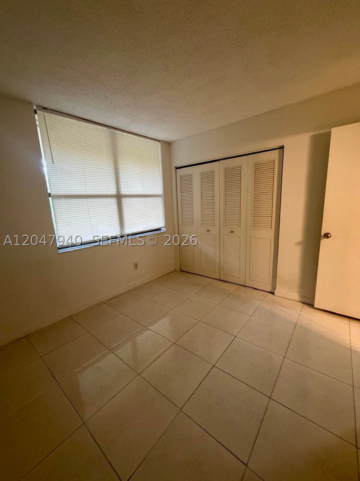 LAKES OF NEWPORT I CONDO - Residential Lease