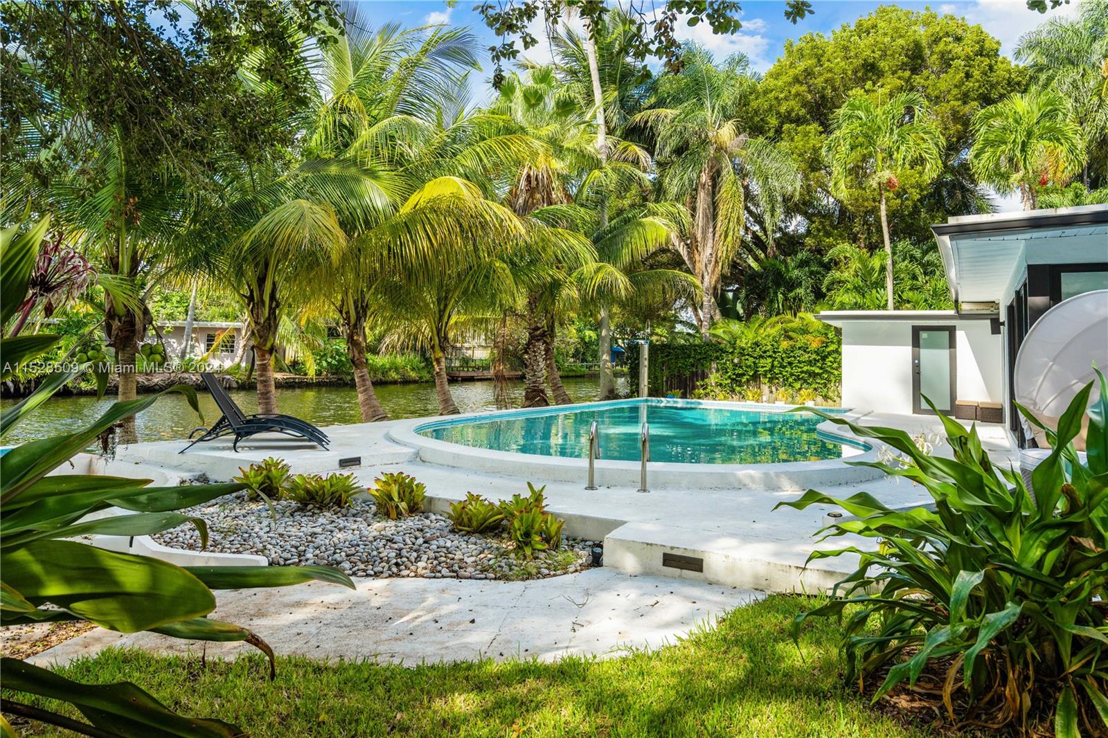 SHERWOOD FOREST - Residential Lease
