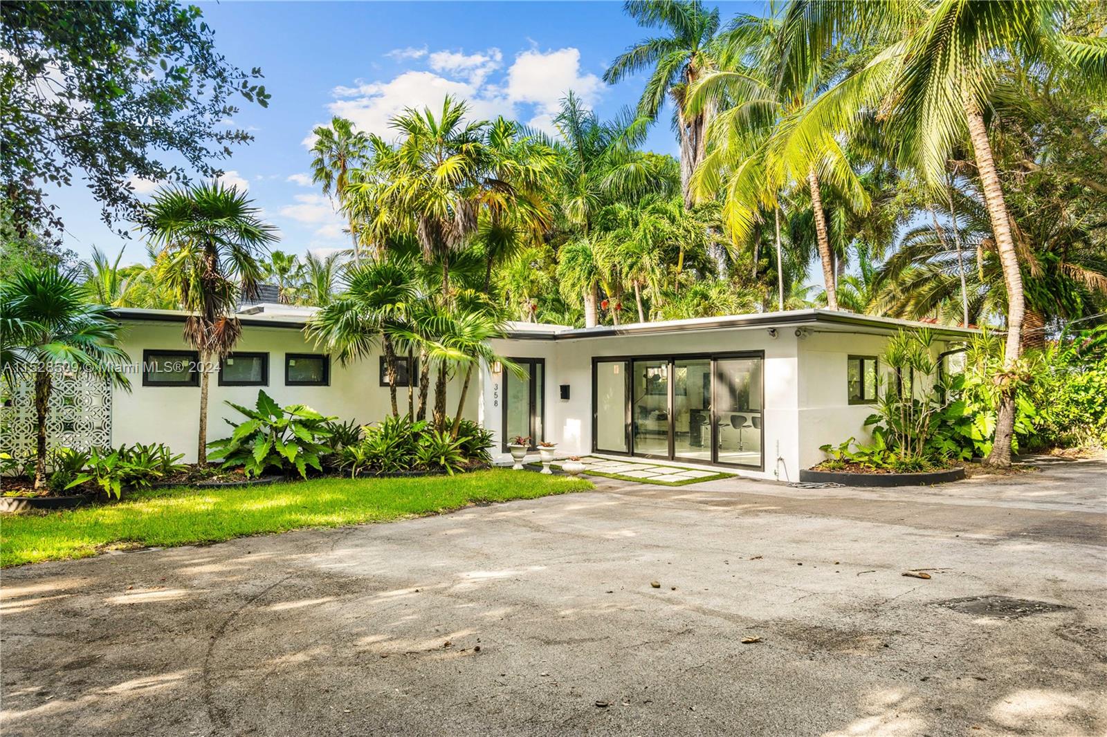 SHERWOOD FOREST - Residential Lease