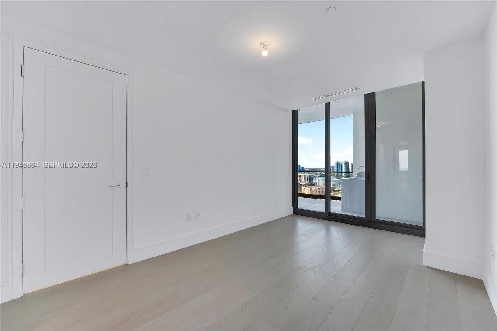 NORTH BISCAYNE BEACH AMEN - Residential