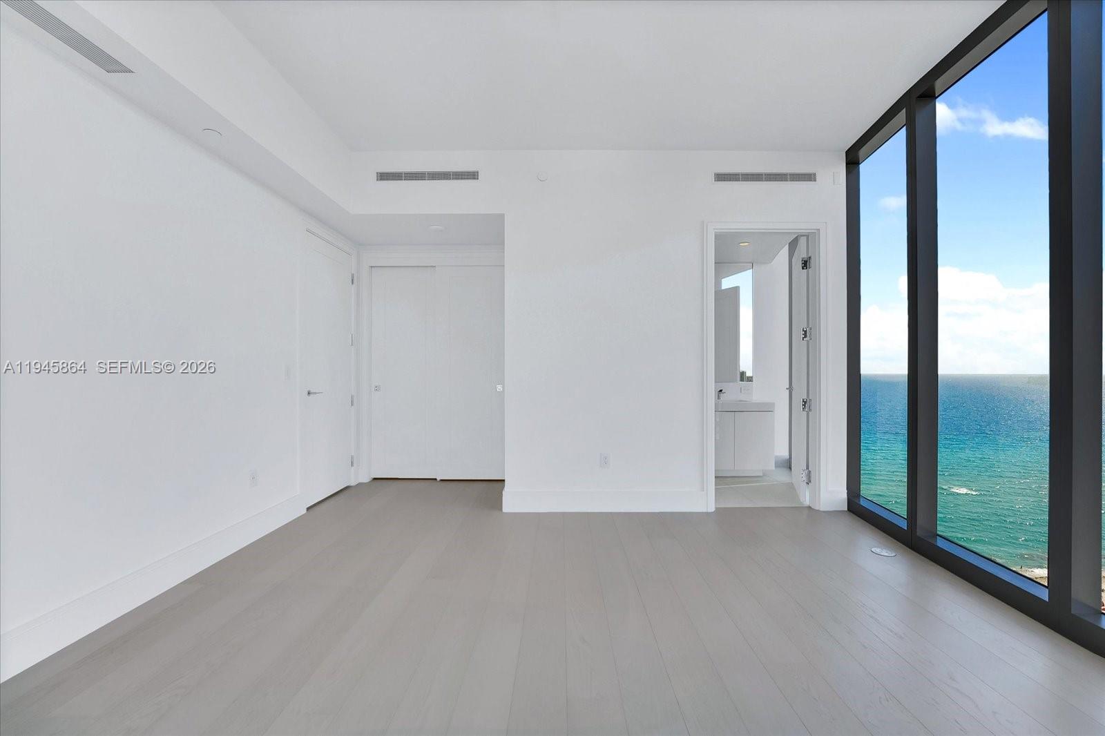 NORTH BISCAYNE BEACH AMEN - Residential