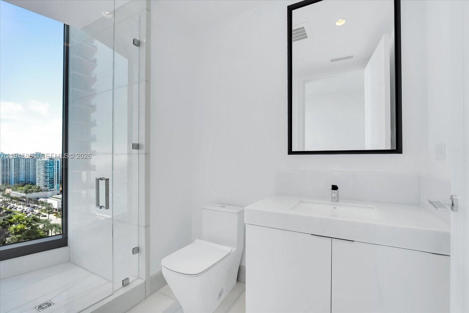 NORTH BISCAYNE BEACH AMEN - Residential