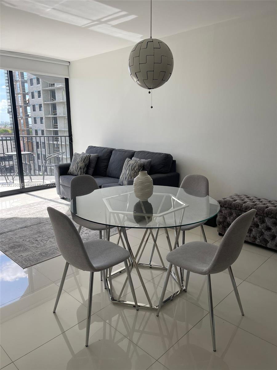 5252 PASEO CONDO - Residential Lease