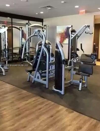 5252 PASEO CONDO - Residential Lease
