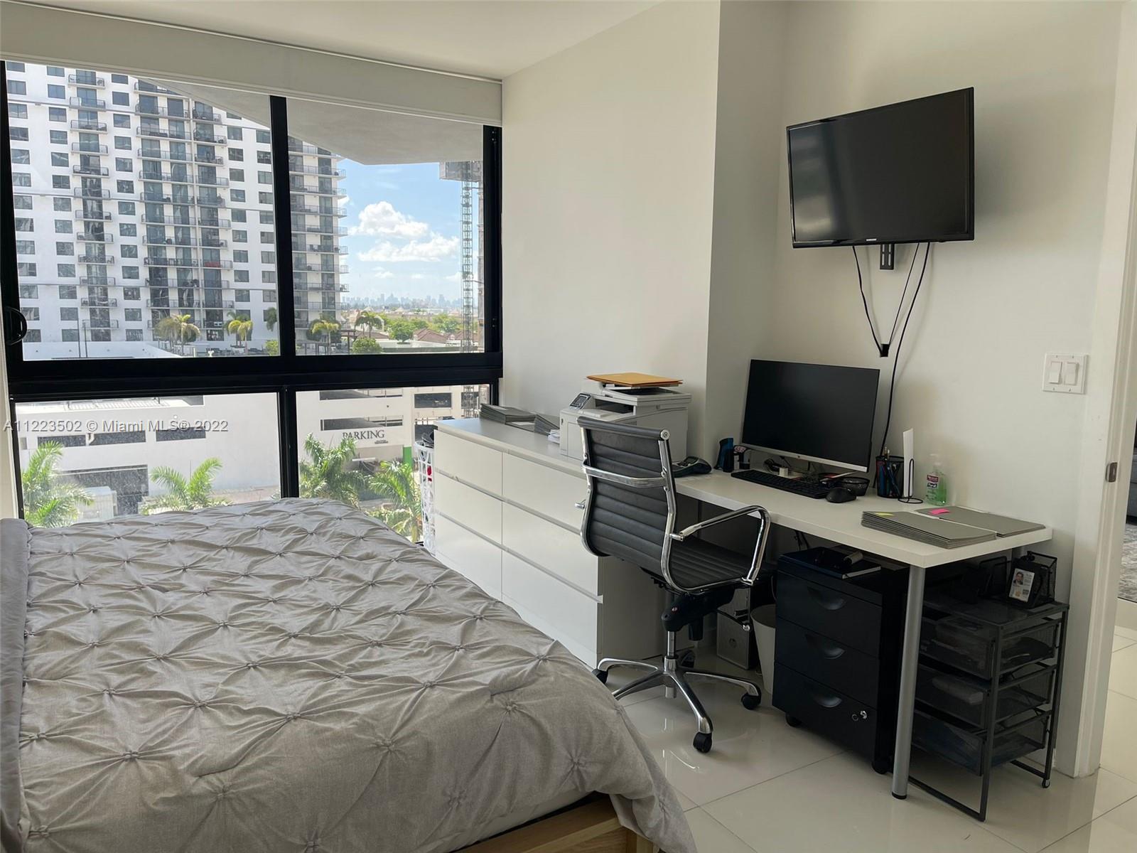 5252 PASEO CONDO - Residential Lease