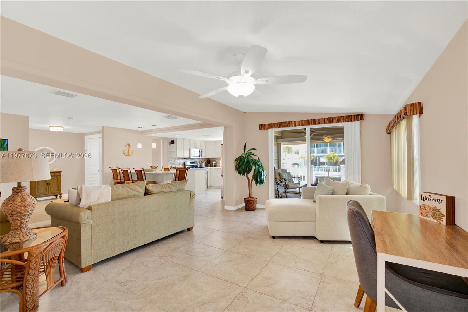 HARBOR ISLE - Residential