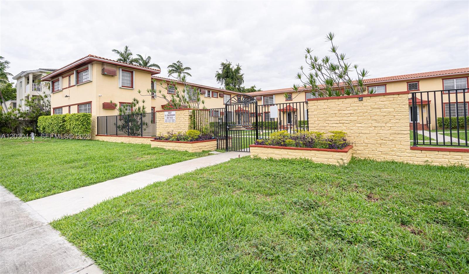 SWEET-EL CONDO - Residential Lease
