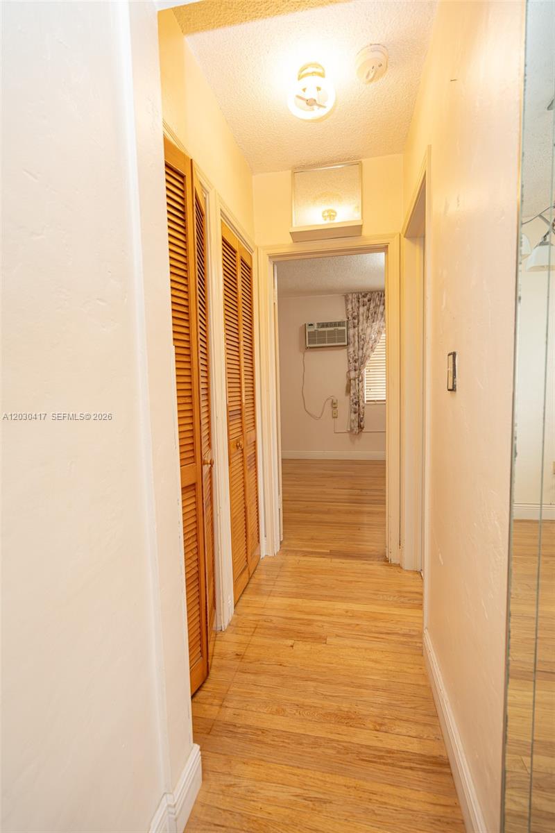 SWEET-EL CONDO - Residential Lease