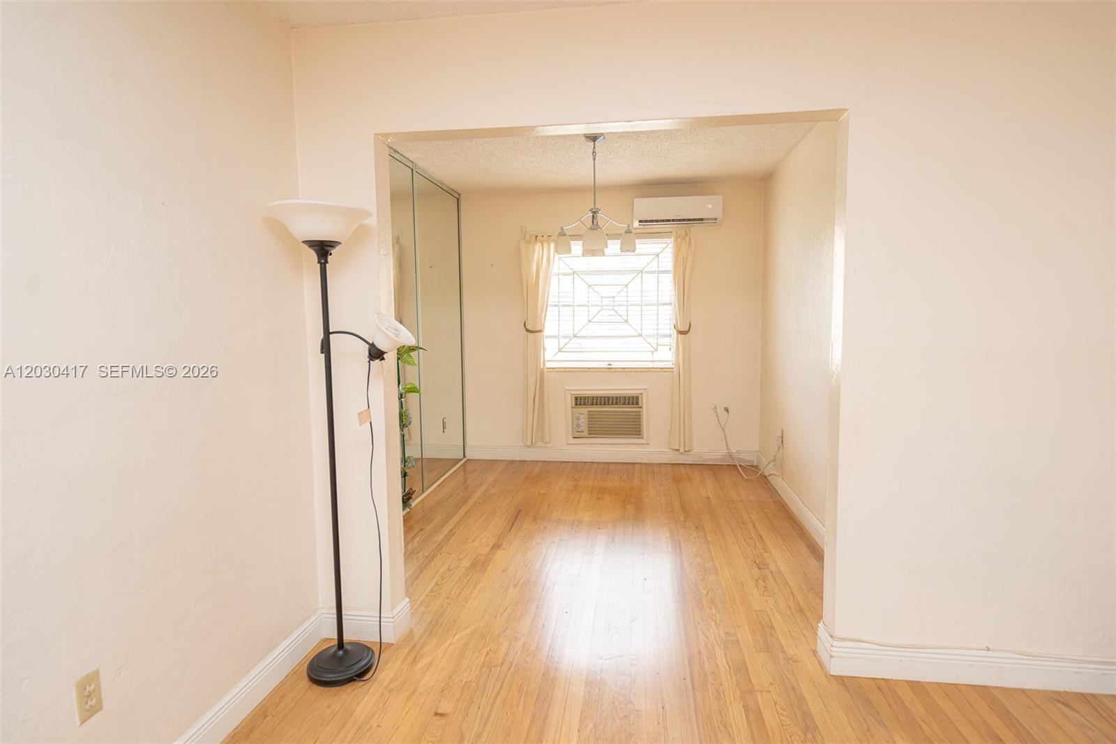 SWEET-EL CONDO - Residential Lease