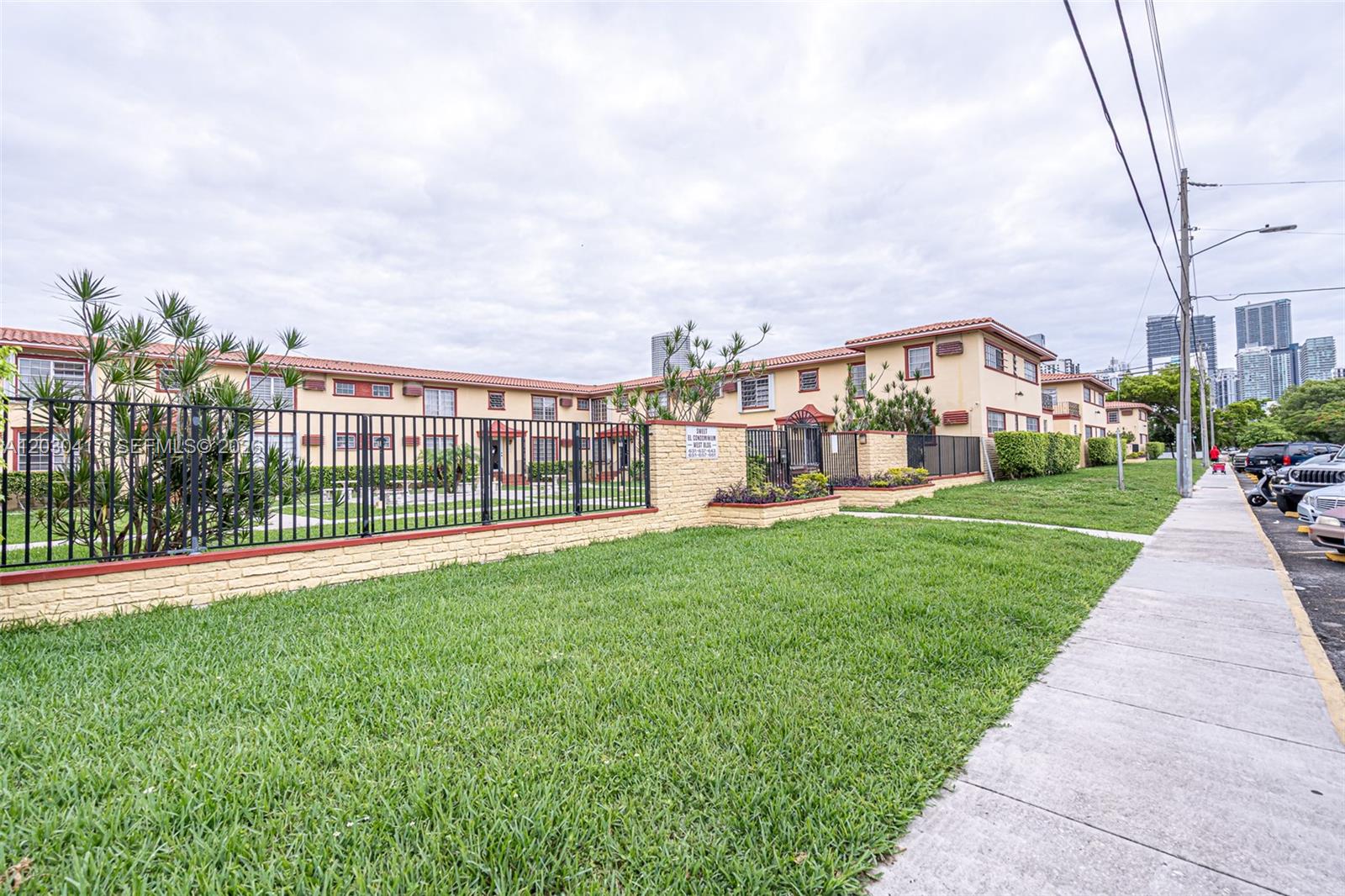 SWEET-EL CONDO - Residential Lease