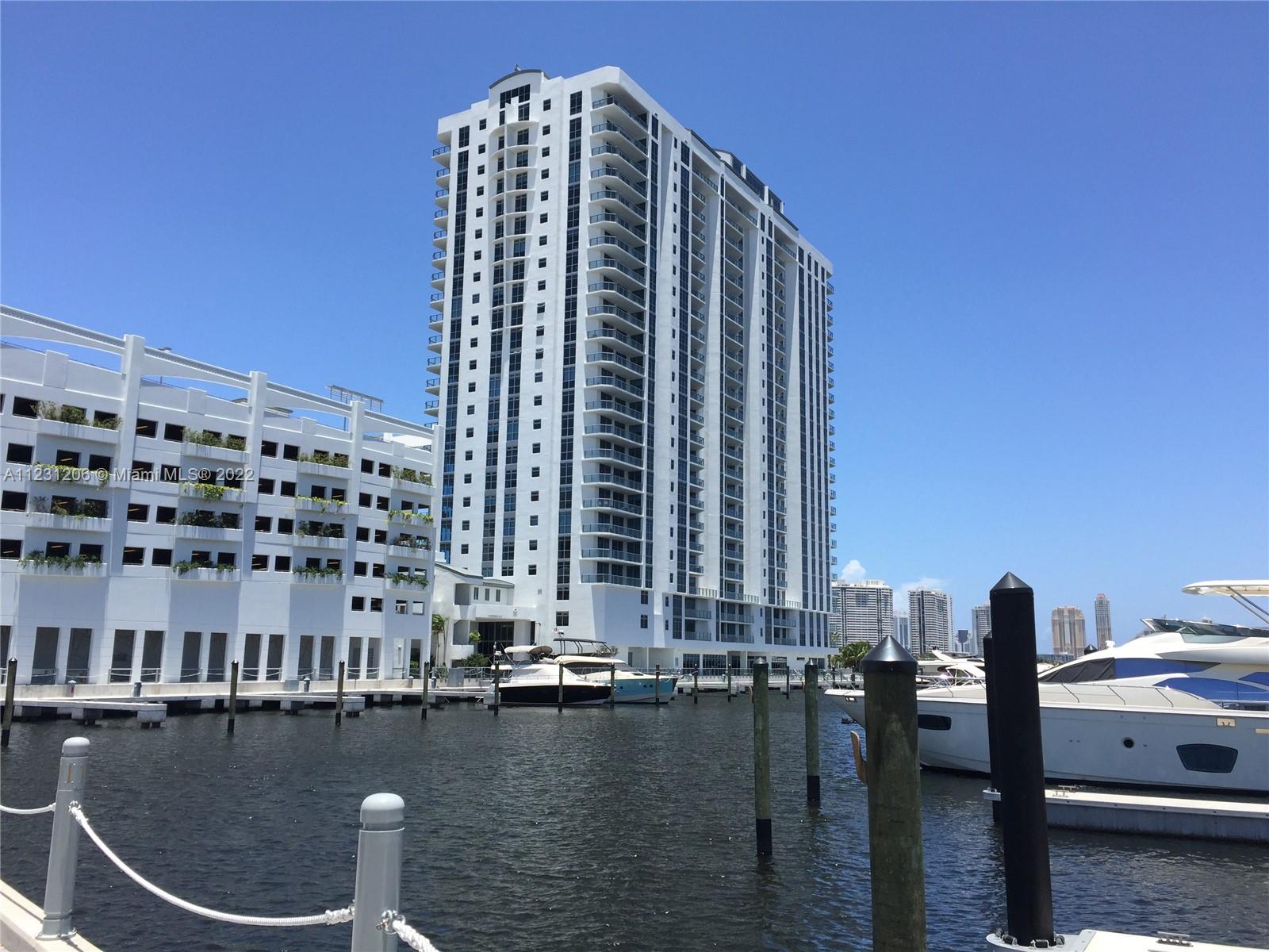 FULL-SERVICE GYM/ SAUNA/ STEAM, NEWS CAFE, TEEN & KIDDIE ROOM. 3 BEDROOMS, PLUS DEN, 3.5 BATHS, GOURMET KITCHEN WITH SNAIDERO CABINETRY, SUBZERO, WOLF, MIELE APPLIANCES, LAVISH BATHROOMS, TERRACES FROM EVERY ROOM.