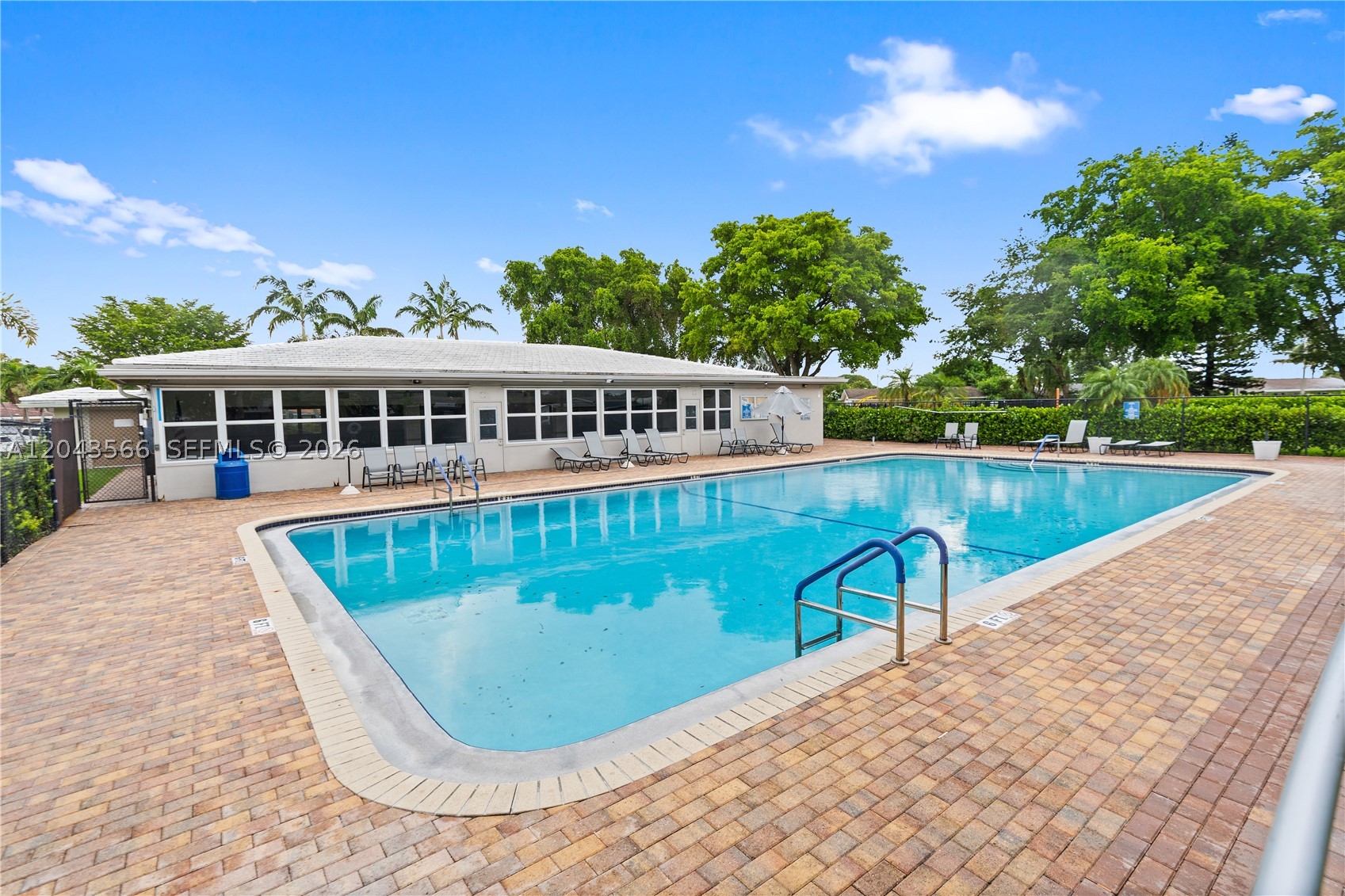 MAINLANDS OF TAMARAC LAKE - Residential