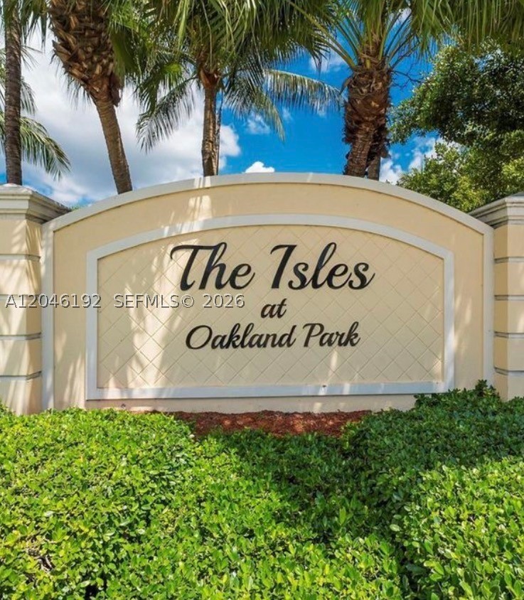 4TH OF JULY SPECIAL! WELCOME TO THE ISLES AT OAKLAND PARK, A TIGHT KNIT COMMUNITY WITH LOW HOA, PRIME LOCATION, AND GATED ENTRANCE, AND PRICED TO SELL IN THIS COMPETITIVE FLORIDA MARKET. THIS TOWNHOUSE IS PERFECT FOR A GROWING FAMILY OR A SEASONED INVESTOR. THE HOME HAS NEW STAINLESS STEEL APPLIANCES, HURRICANE IMPACT WINDOWS THROUGHOUT, A GENERATOR HOOK UP, INCLUDES A WASHER/DRYER, AND HAS UPDATED FAUCETS AND DOOR FINISHES THROUGHOUT. THE SPACIOUS LAYOUT OFFERS 3 BEDROOMS AND 2 1/2 BATHROOMS WITH EACH ROOM BEING GENEROUSLY SIZED, DUAL VANITY SINKS, AND THE PROPERTY IS SITUATED ON THE LAKE OF THE QUIET COMMUNITY. THIS COMMUNITY LOCATION IS UNMATCHED; LOCATED BETWEEN I-95 AND THE TURNPIKE. CLOSE TO MALLS, SHOPPING, BEACHES, AND MUCH MORE. CALL TODAY TO SCHEDULE YOUR PRIVATE SHOWING AND BE PREPARED TO FALL IN LOVE!