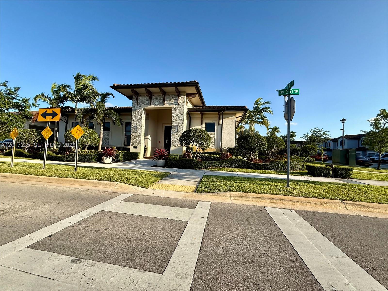 COCO PALM - ISOLA - Residential