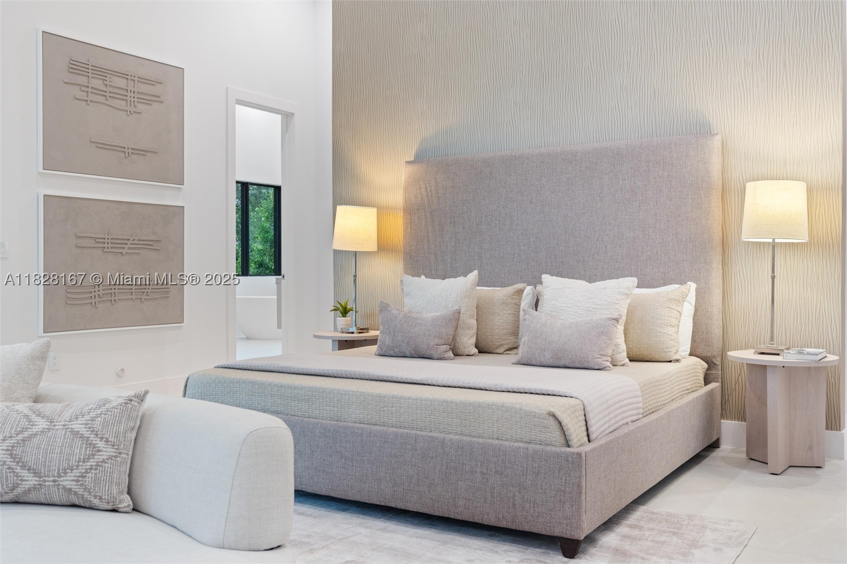 ZONA WEST - Residential