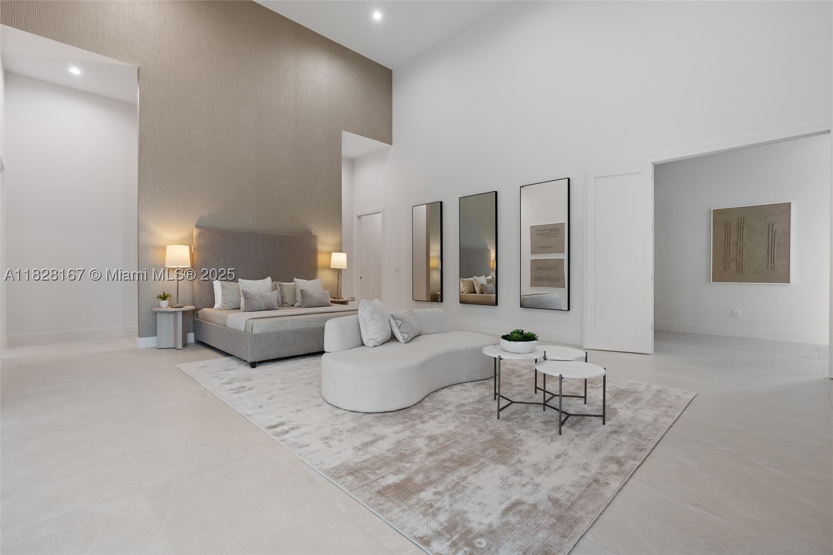 ZONA WEST - Residential