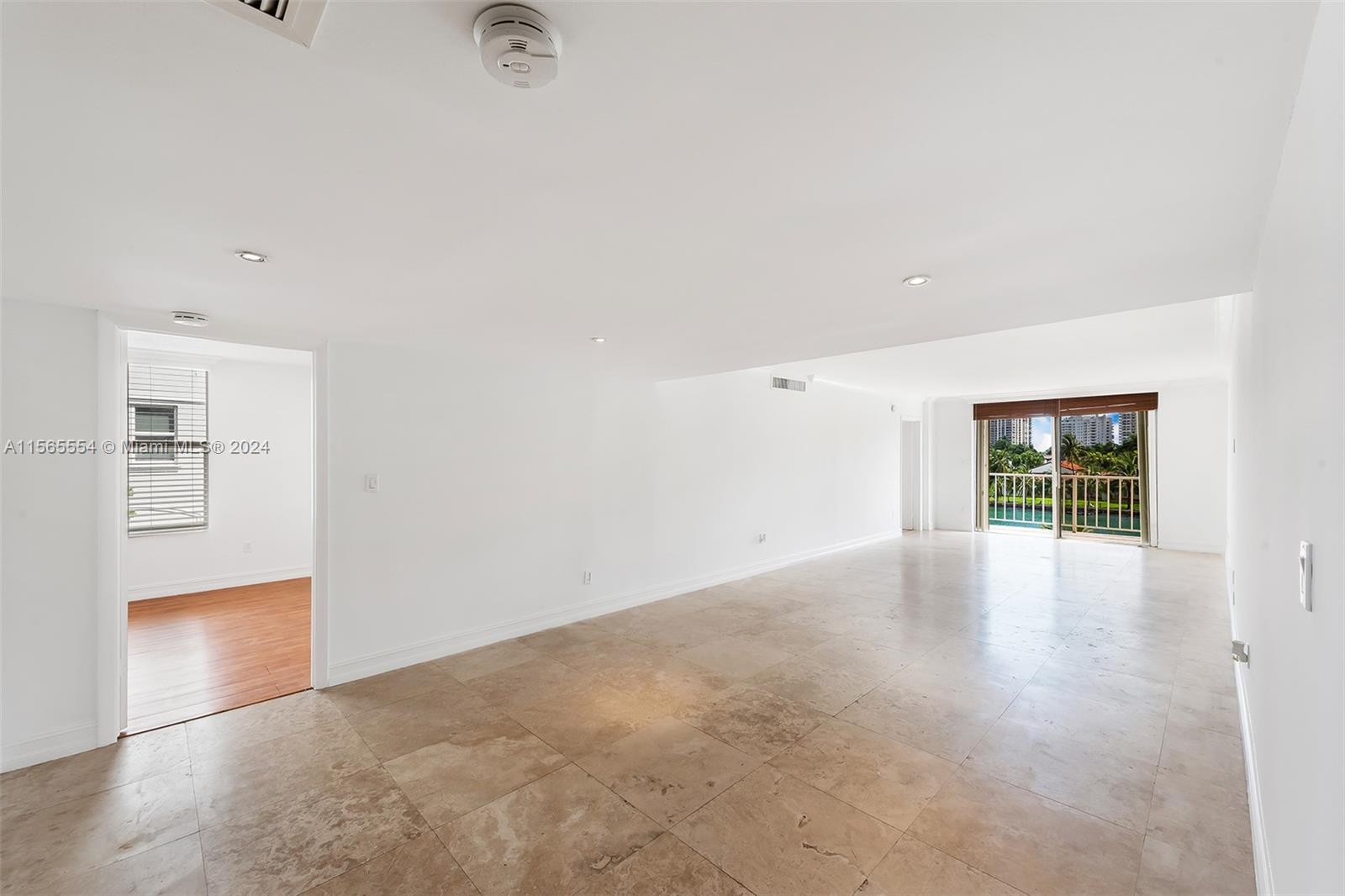 ISLAND PLACE AT BAY HARBO - Residential Lease