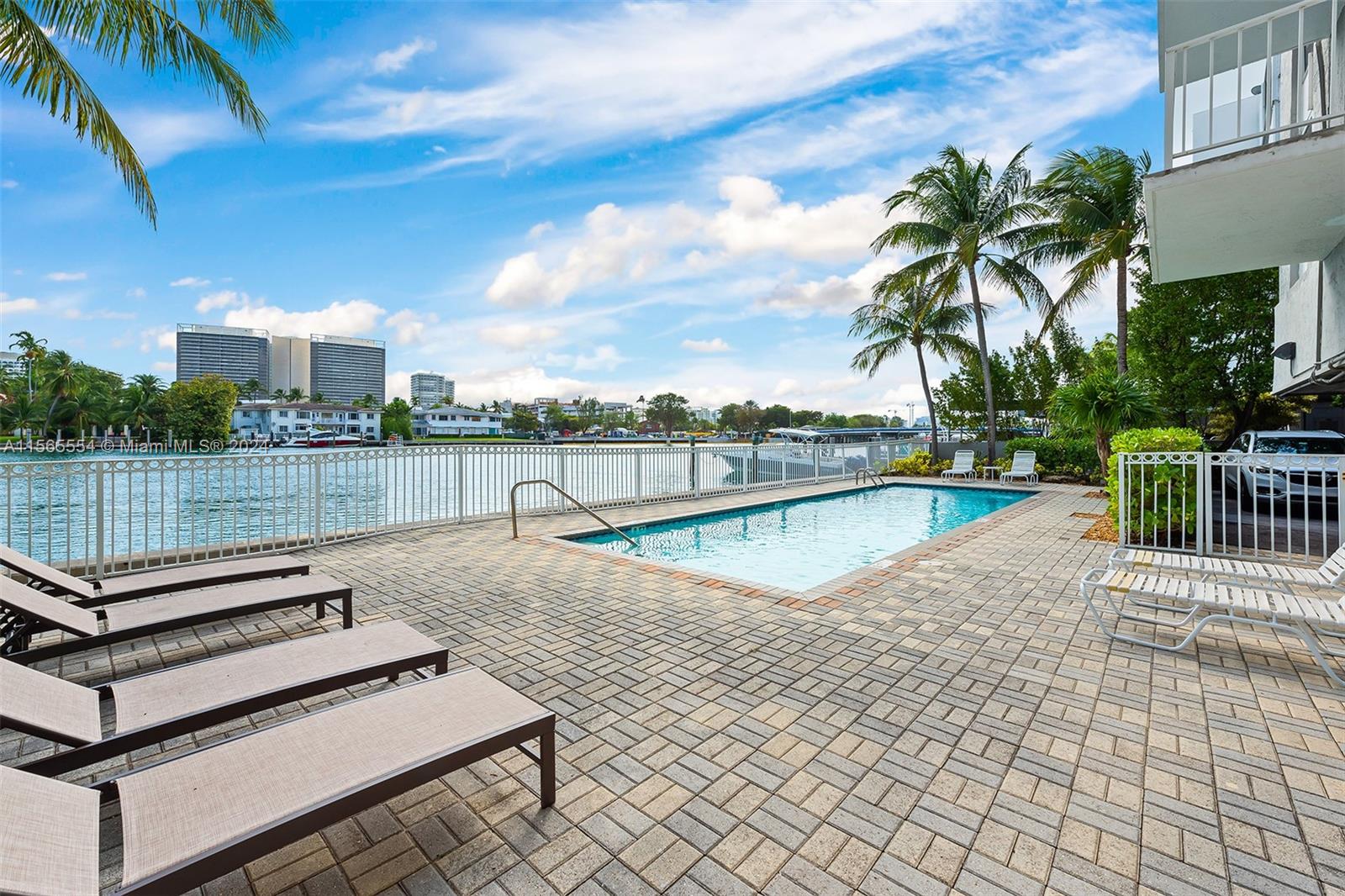 ISLAND PLACE AT BAY HARBO - Residential Lease