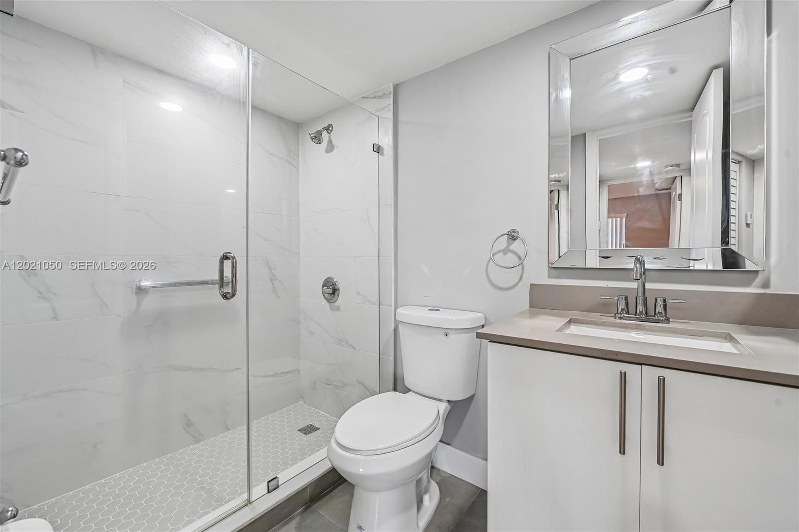 KINGS CASTLE CONDO - Residential