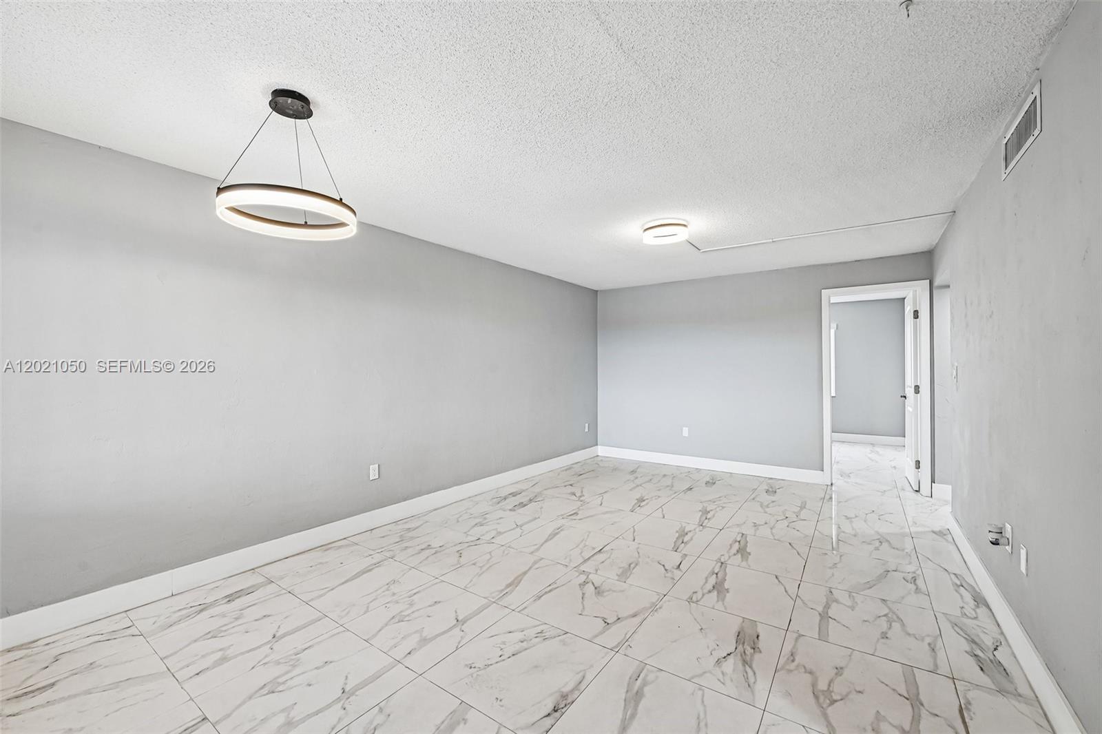 KINGS CASTLE CONDO - Residential