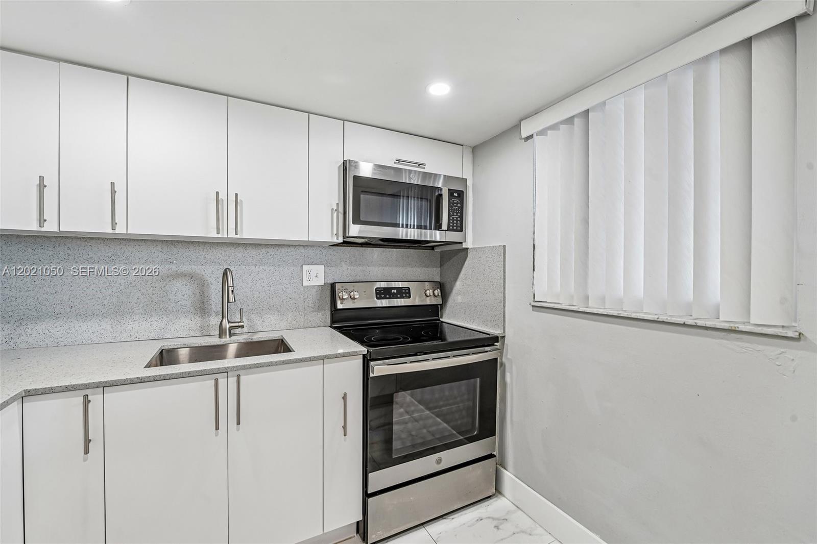 KINGS CASTLE CONDO - Residential