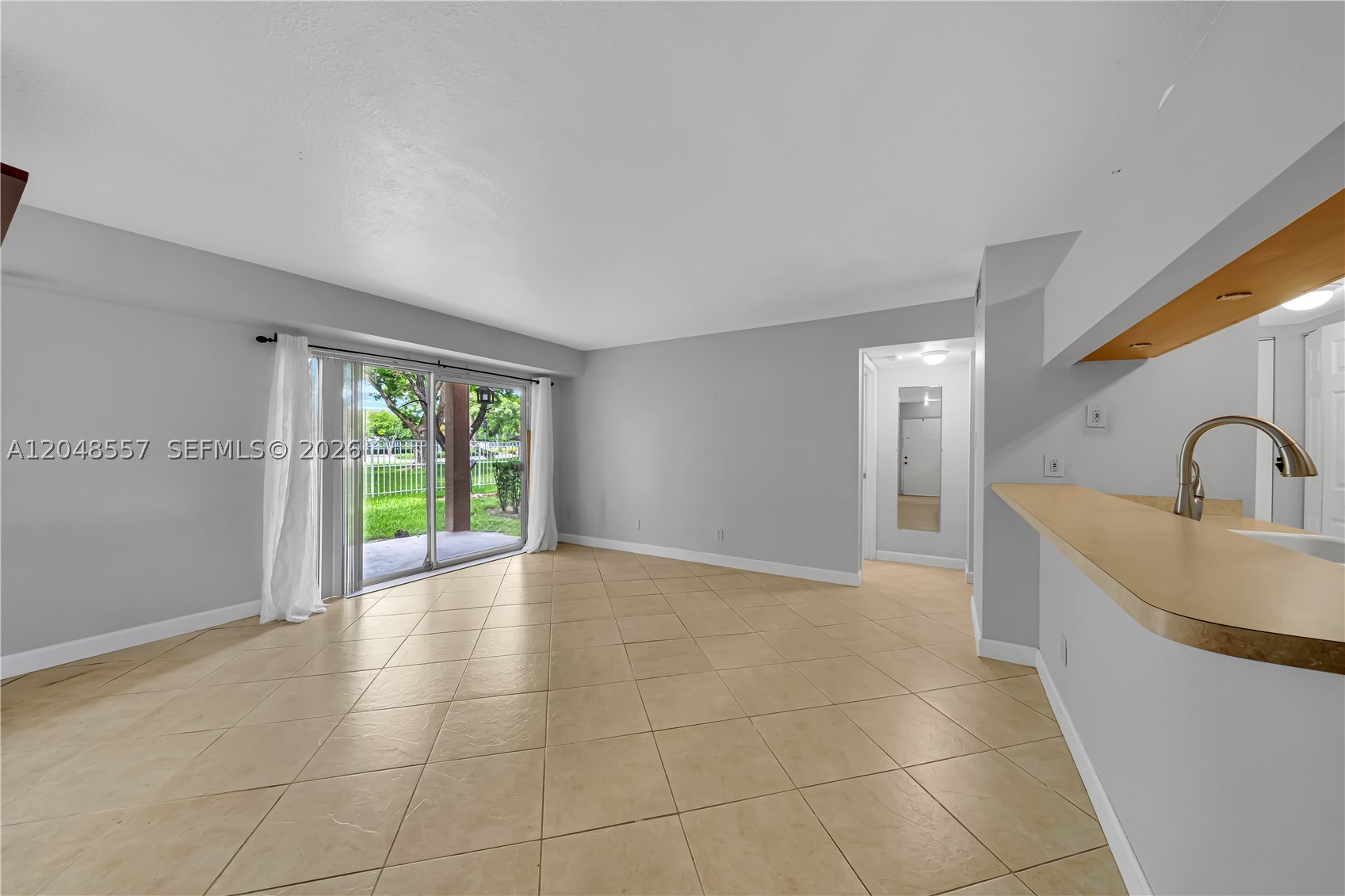 ROYAL PALM PLACE - Residential