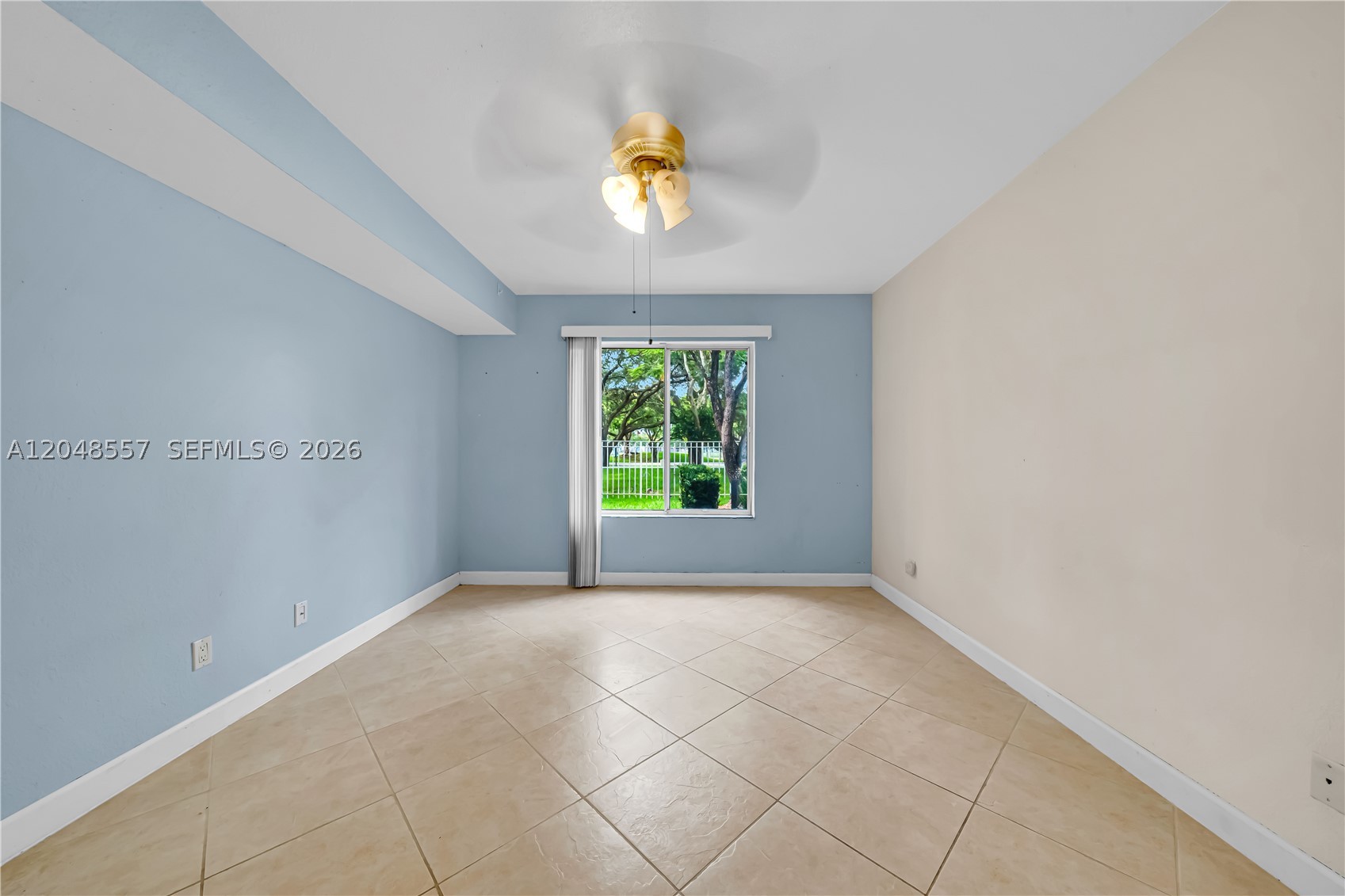 ROYAL PALM PLACE - Residential