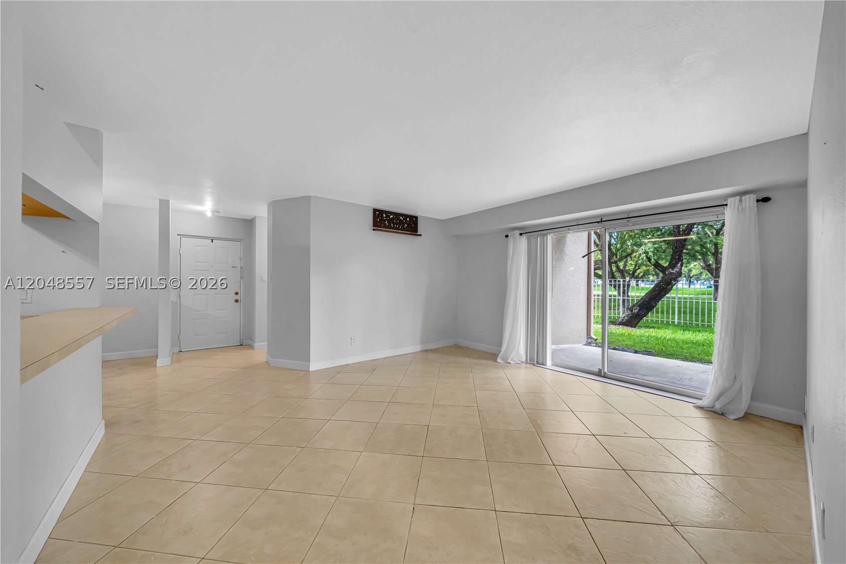 ROYAL PALM PLACE - Residential