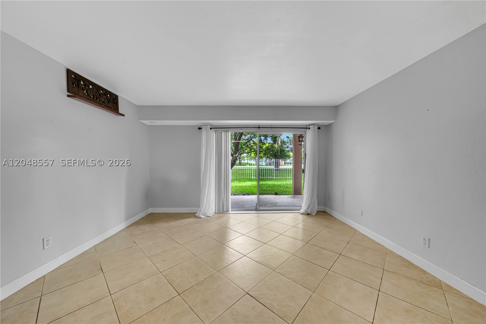 ROYAL PALM PLACE - Residential
