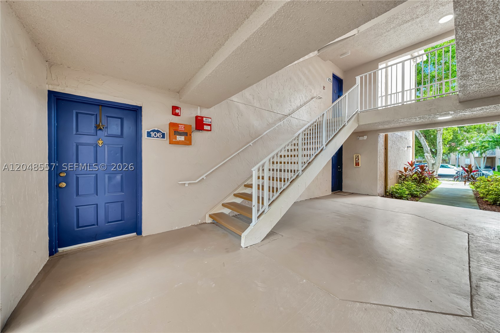 ROYAL PALM PLACE - Residential