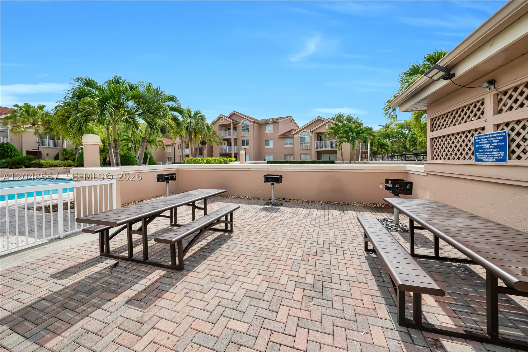 ROYAL PALM PLACE - Residential