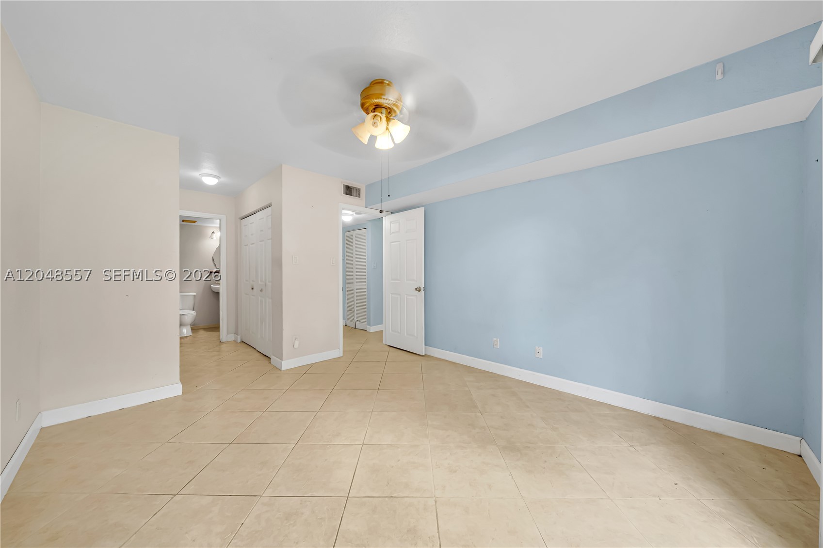 ROYAL PALM PLACE - Residential
