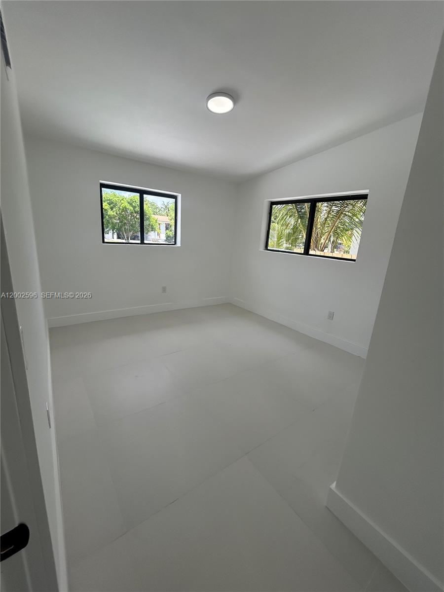 ARCH CREEK ESTS - Residential