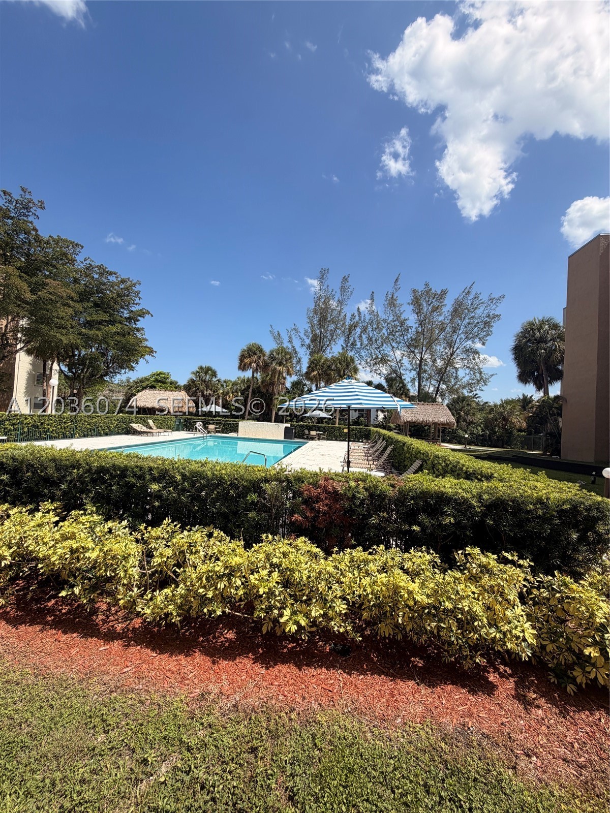 CYPRESS CLUB OF KENDALE C - Residential Lease