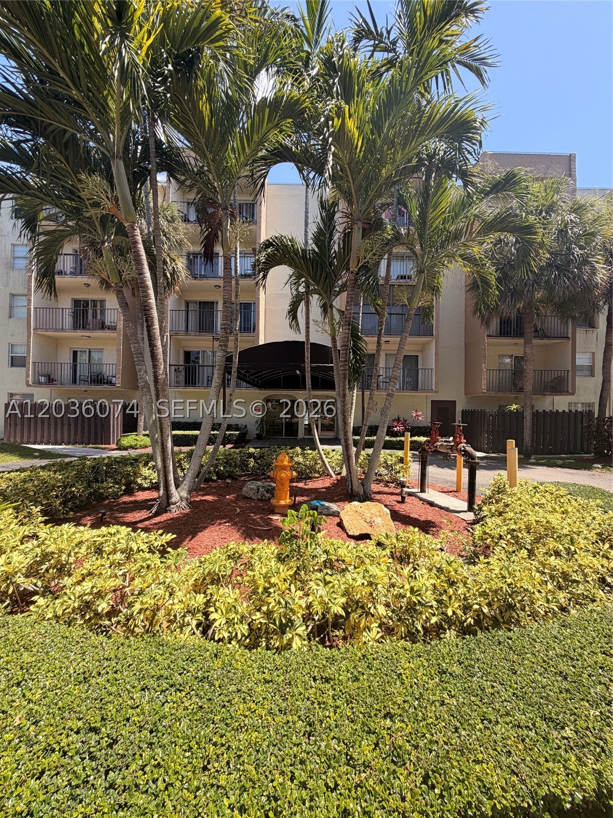 CYPRESS CLUB OF KENDALE C - Residential Lease