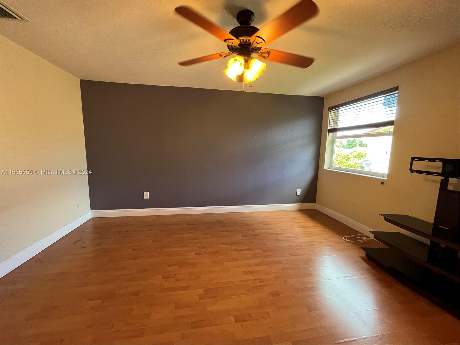 COLONY AT CORAL SPRINGS - Residential Lease