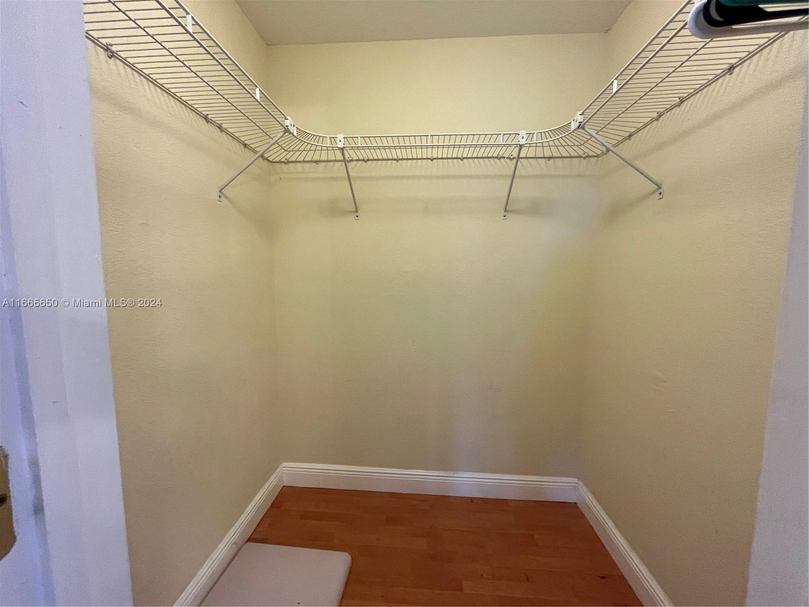 COLONY AT CORAL SPRINGS - Residential Lease