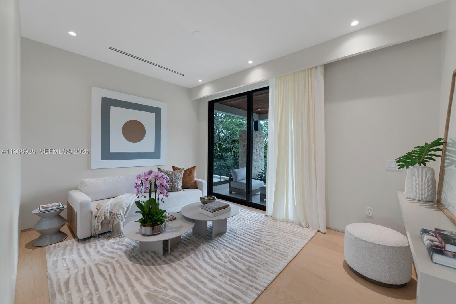 VICTORIA GARDENS - Residential