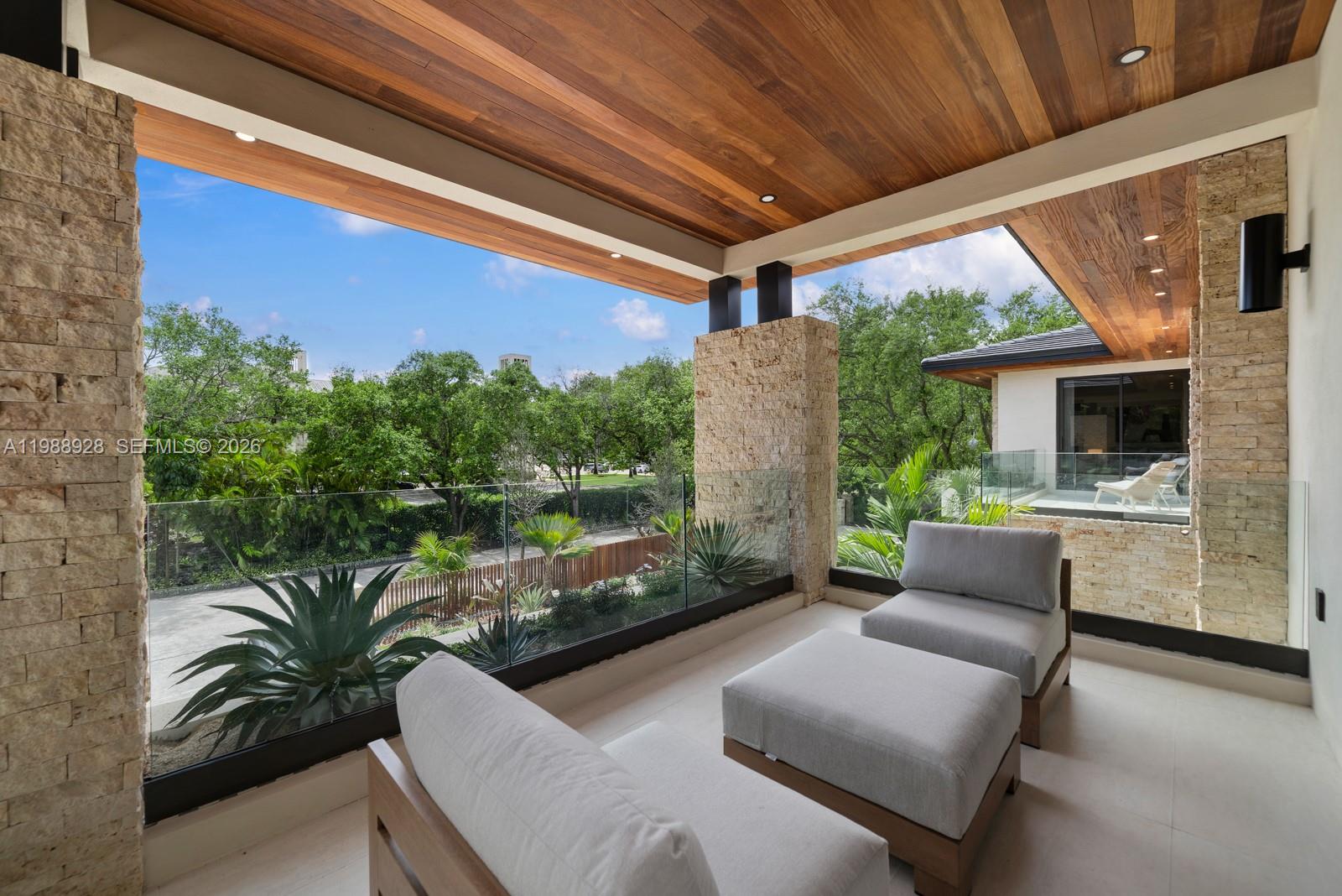VICTORIA GARDENS - Residential