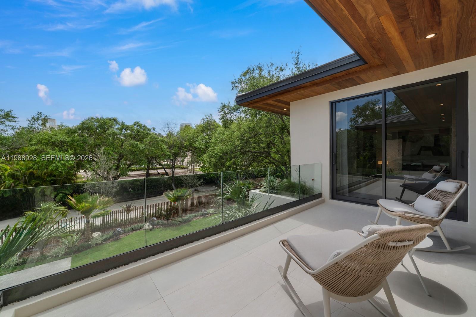 VICTORIA GARDENS - Residential