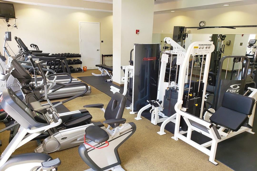 THE GRANDE CONDO - Residential Lease