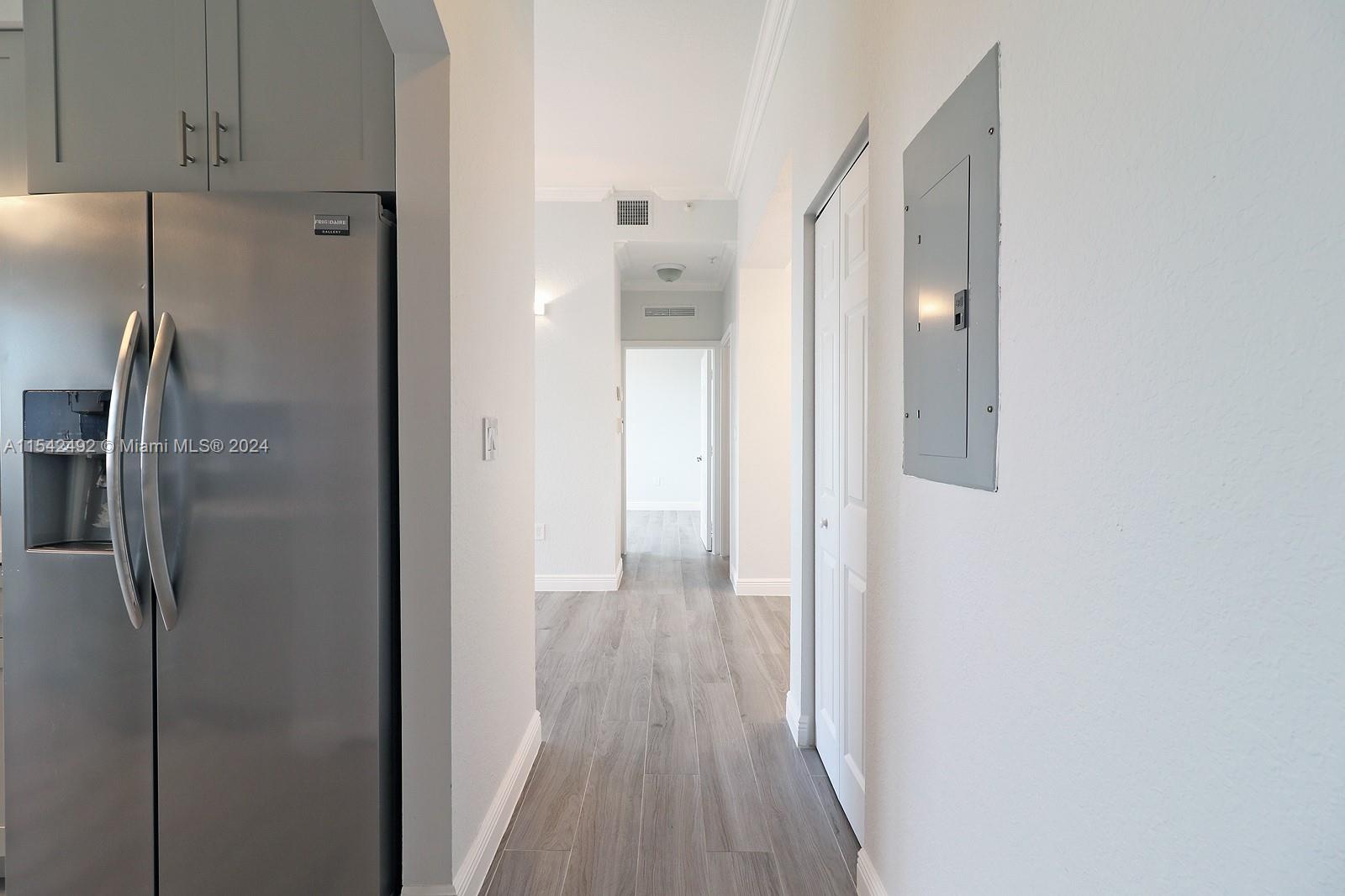 THE GRANDE CONDO - Residential Lease