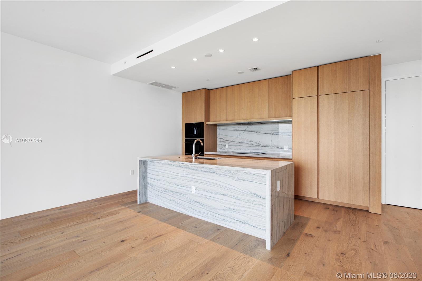 Eighty Seven Park - Residential