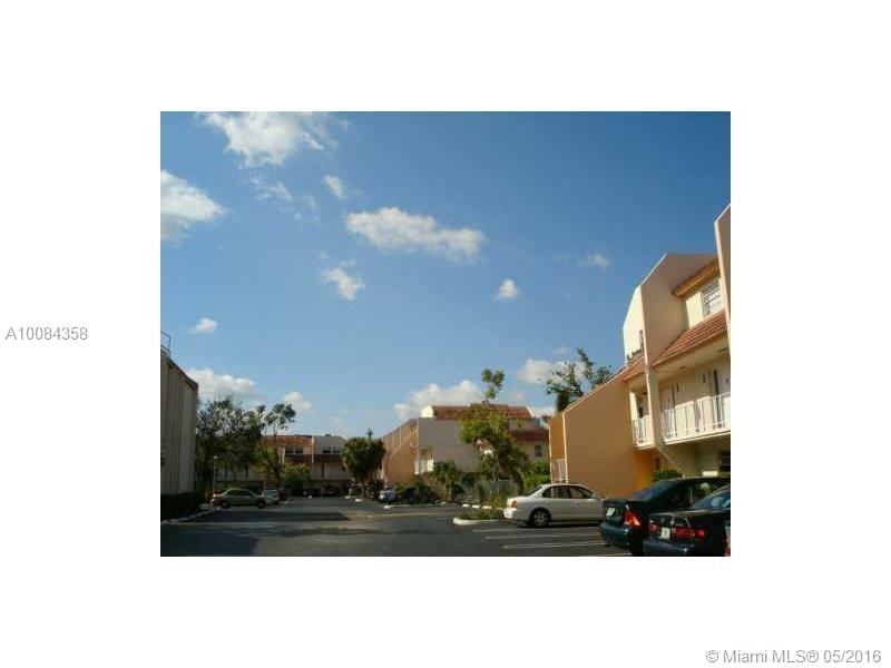 Coral Spgs Estate Twnhms - Residential Lease