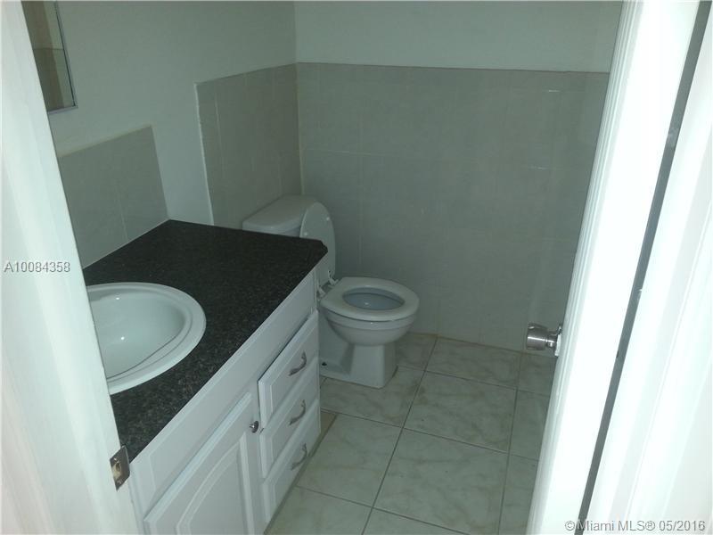 Coral Spgs Estate Twnhms - Residential Lease